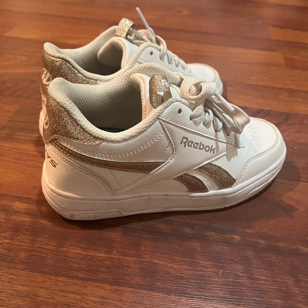 Reebok Kids Sneakers - White and Gold Heelys